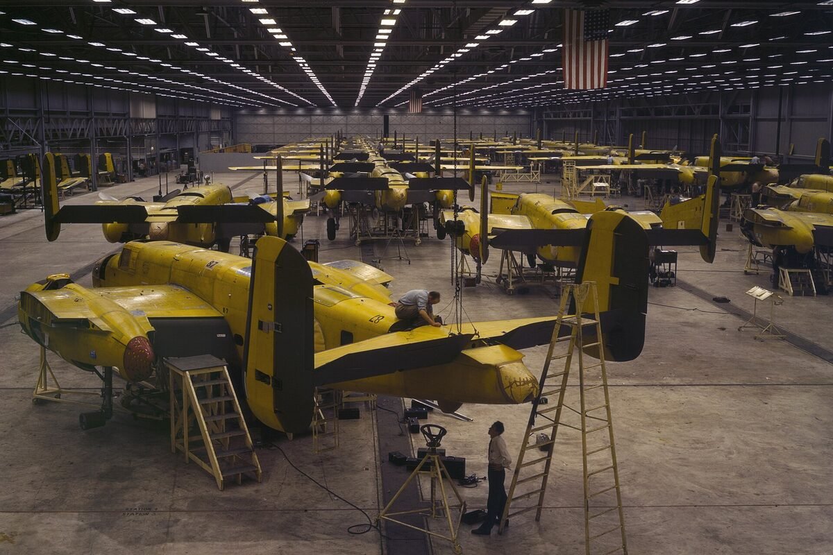 Instalación de montaje de aeronaves para fabricación aeroespacial